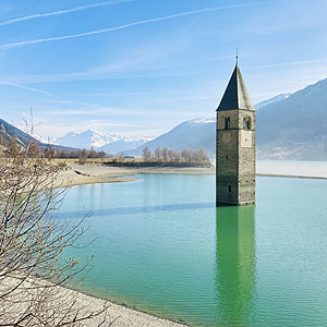 Am Reschensee beginnt das Vinschgau